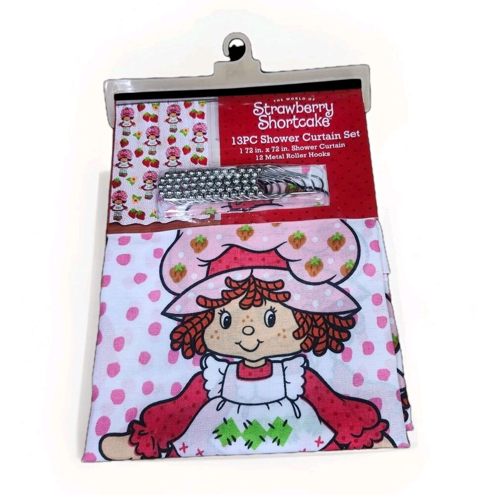 Strawberry Shortcake Shower Curtain Set 13pc 72x72 with 12Metal Hooks NEW